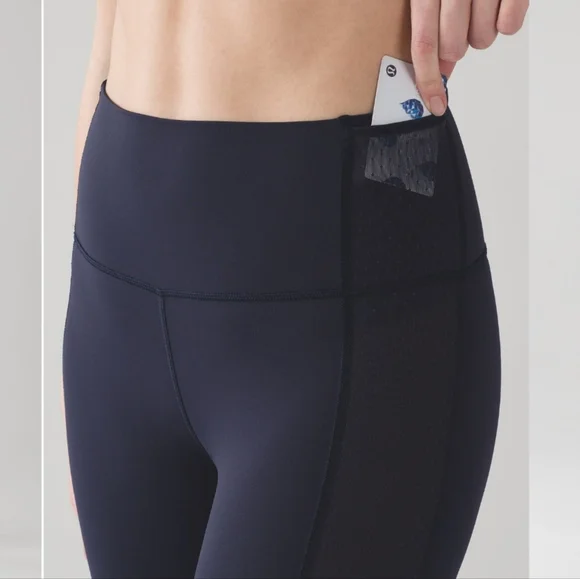 🍋Like New Lululemon Body Con Tight - Picture 4 of 11